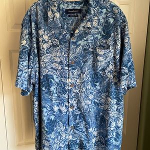 Tommy Bahama men’s XL shirt